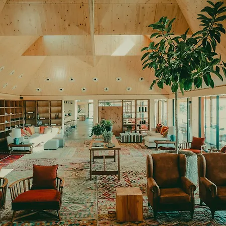 فندق Feelviana Sport فيانا دو كاستيلو