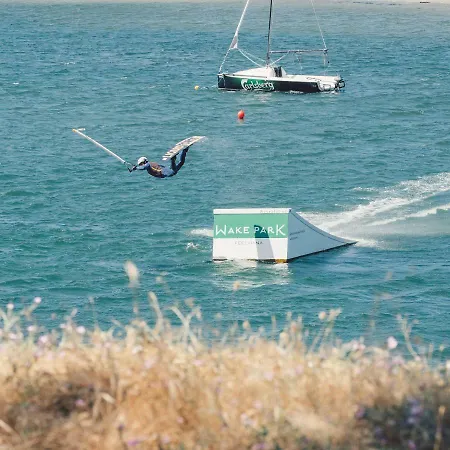 فندق Feelviana Sport فيانا دو كاستيلو