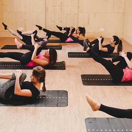 Отель Feelviana Sport 4*